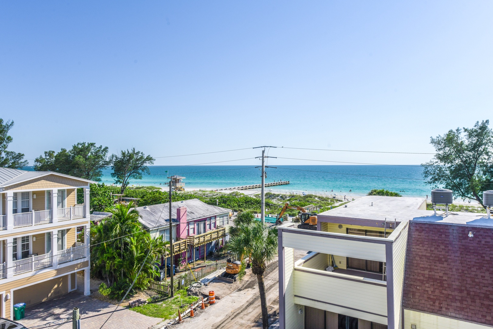 Views from the Rooftop Deck, Aqua Paradise - AMI Locals