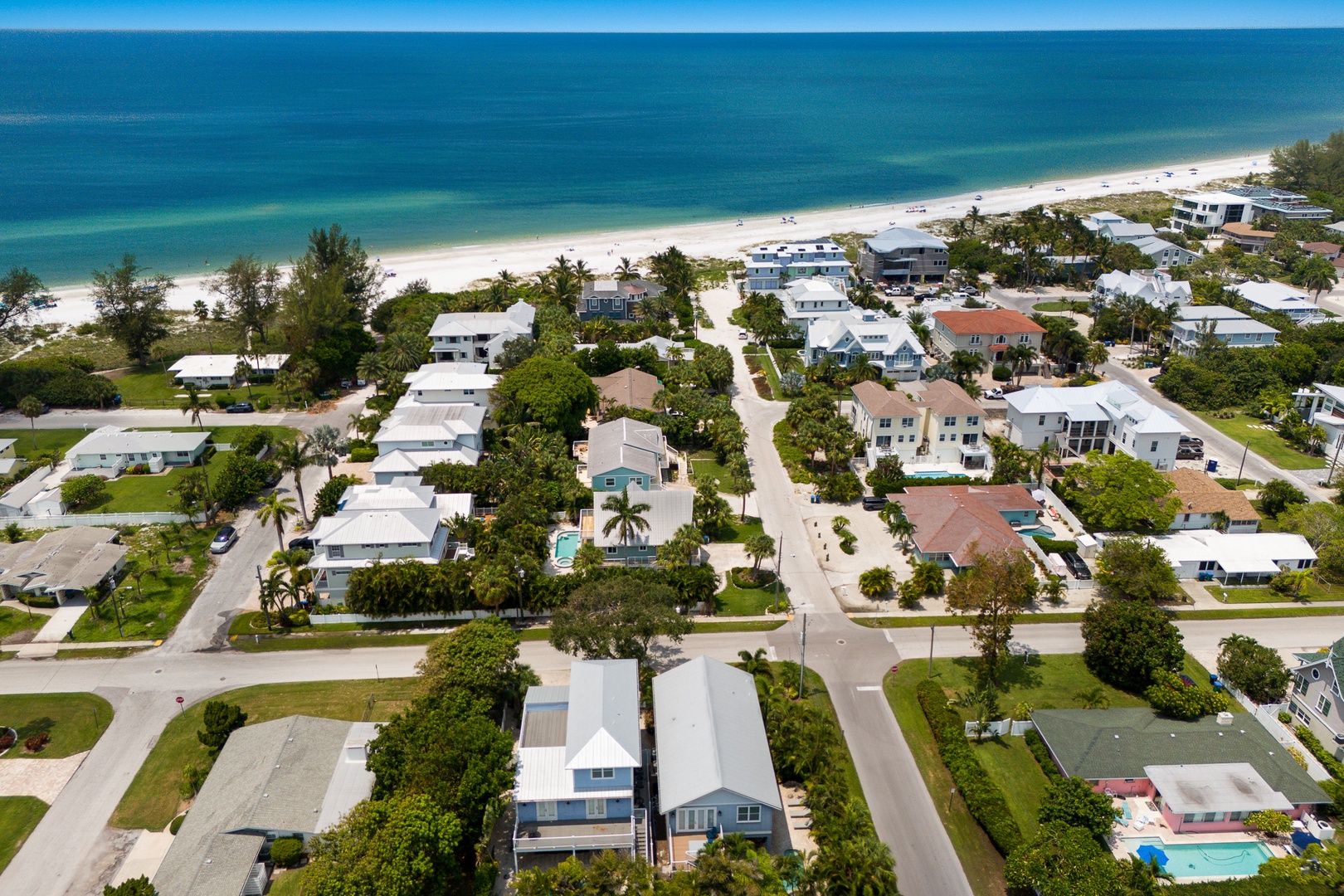 Rollin' with the Waves by Anna Maria Island Accommodations