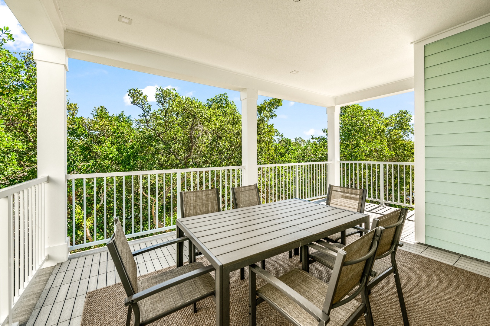 Balcony, Outdoor Dining