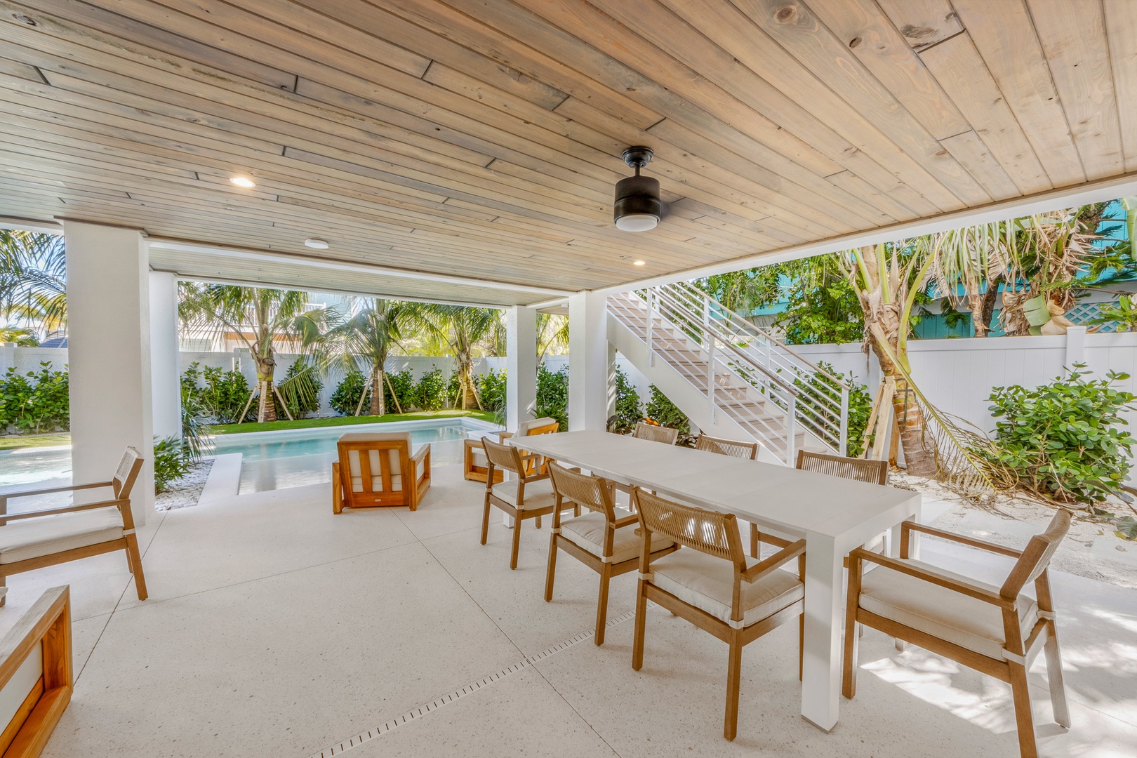 Outdoor Dining Area