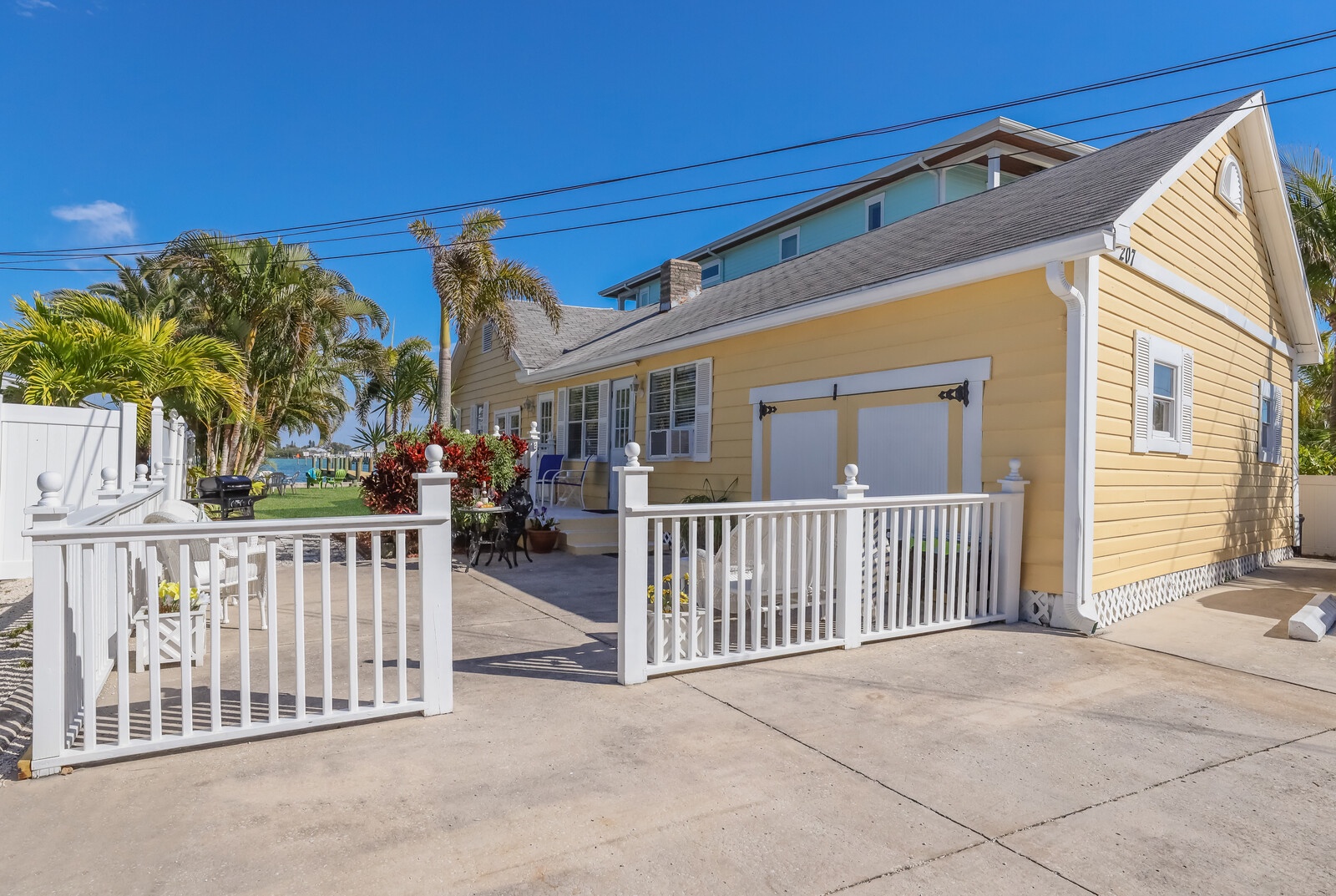 Seaside Cottage- AMI Accommodations