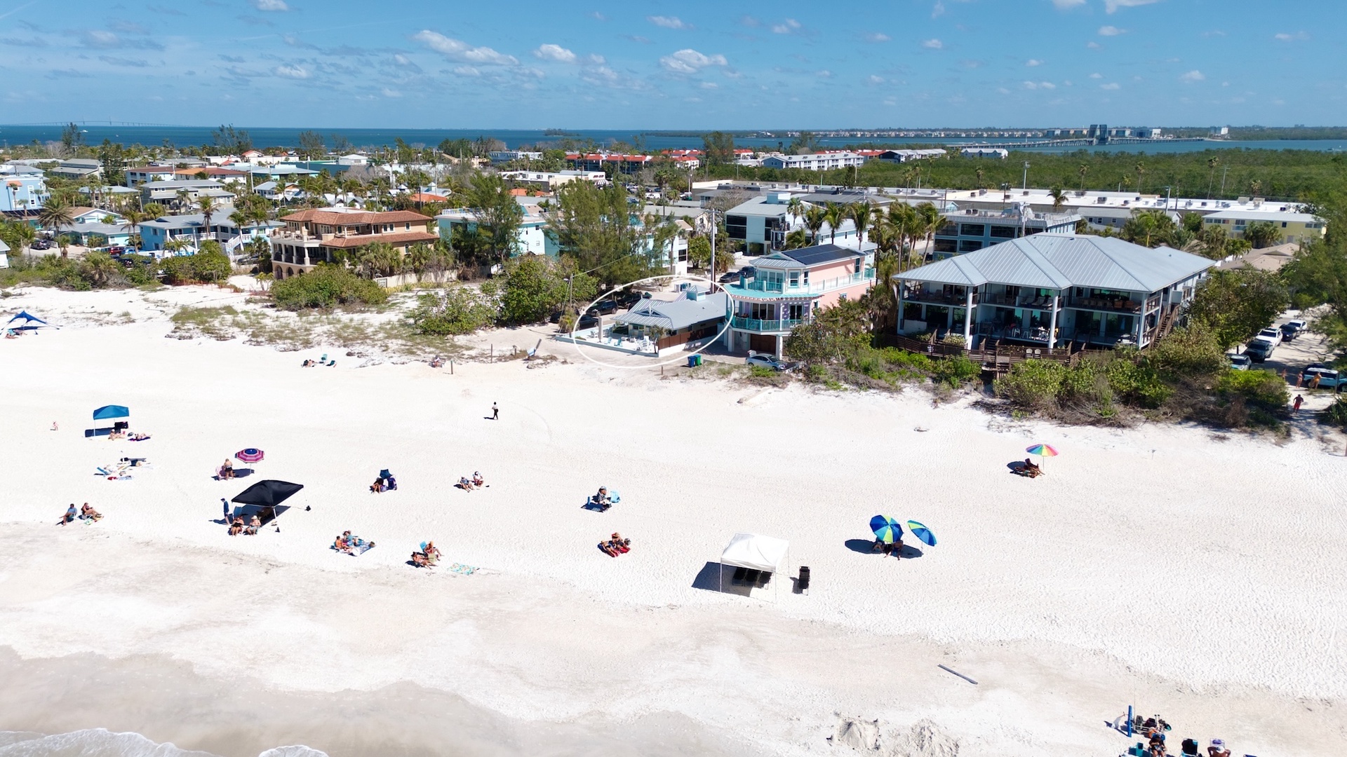 Cottage By The Sea by Anna Maria Island Accommodations