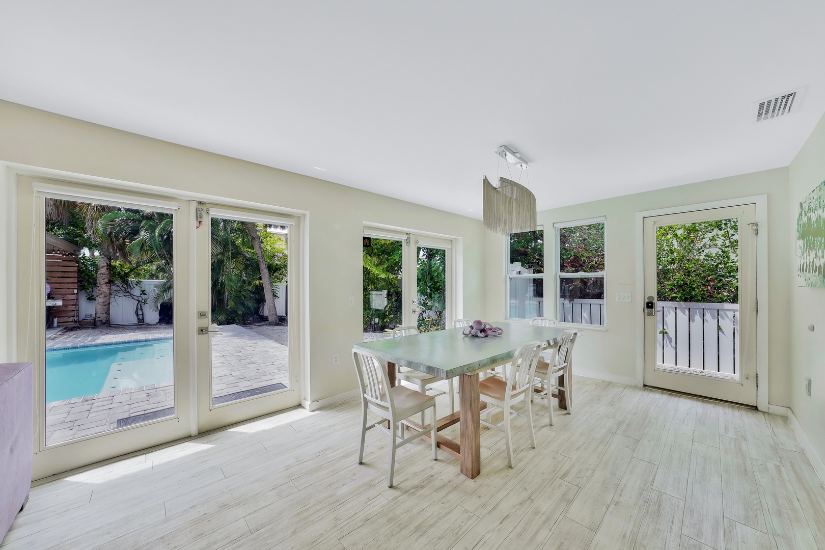 Dining Area - East Unit