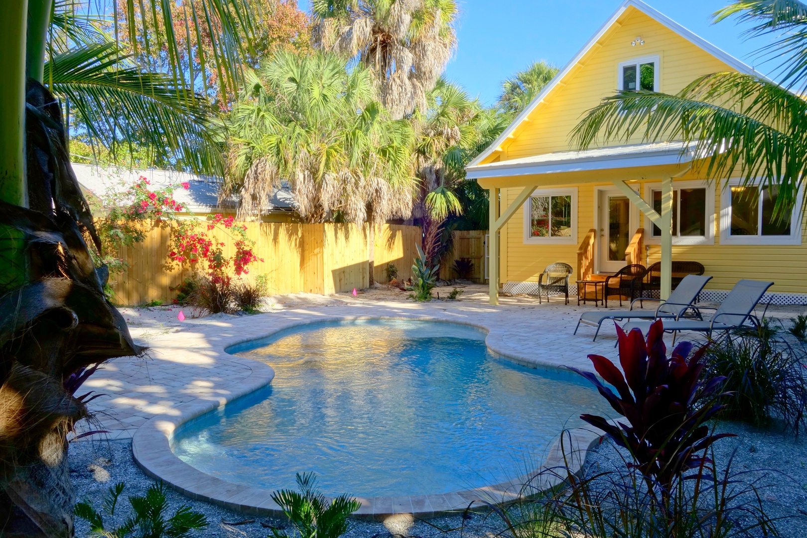 Covey Cottage-Anna Maria Island Accommodations