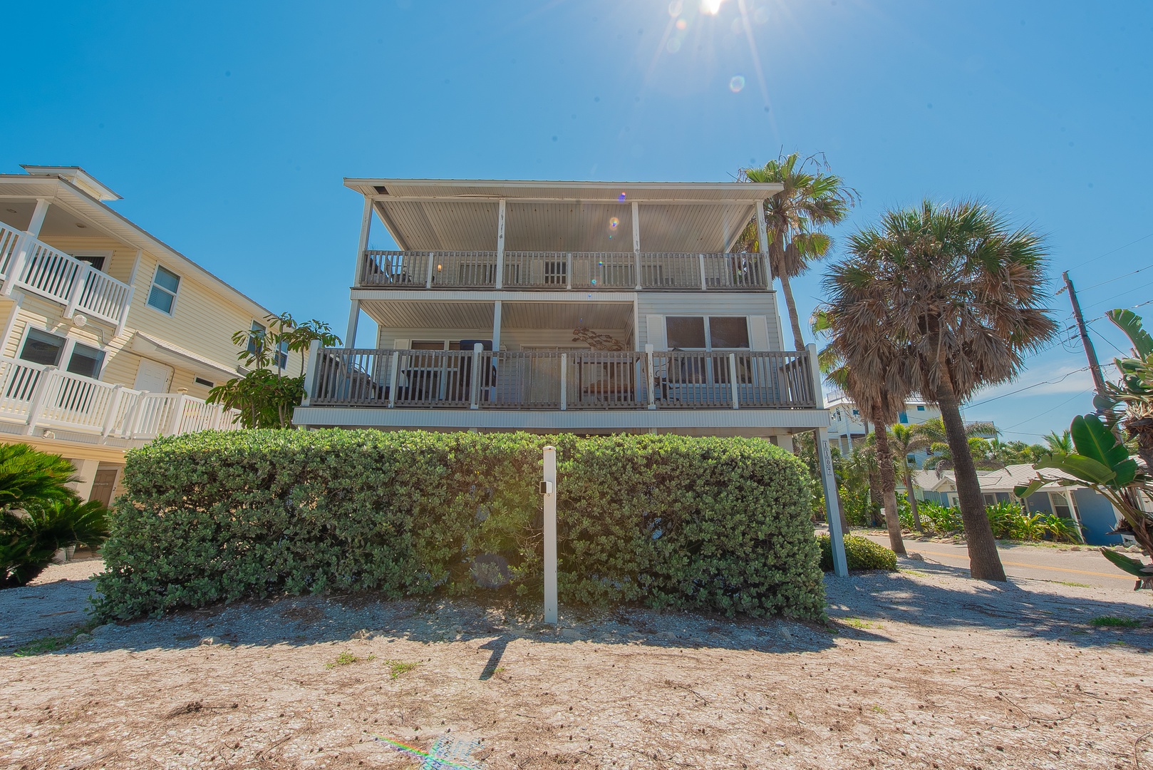 Front of Coquina Breeze