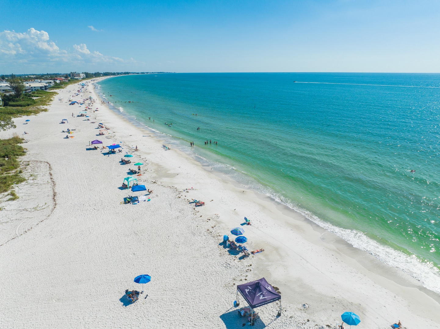 Coconuts Beachfront 112