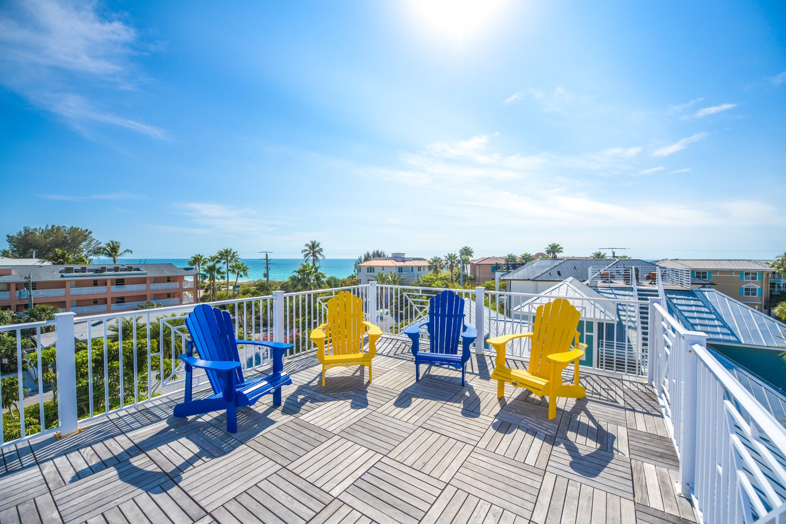 Rooftop Deck, Coconut Cove - AMI Locals