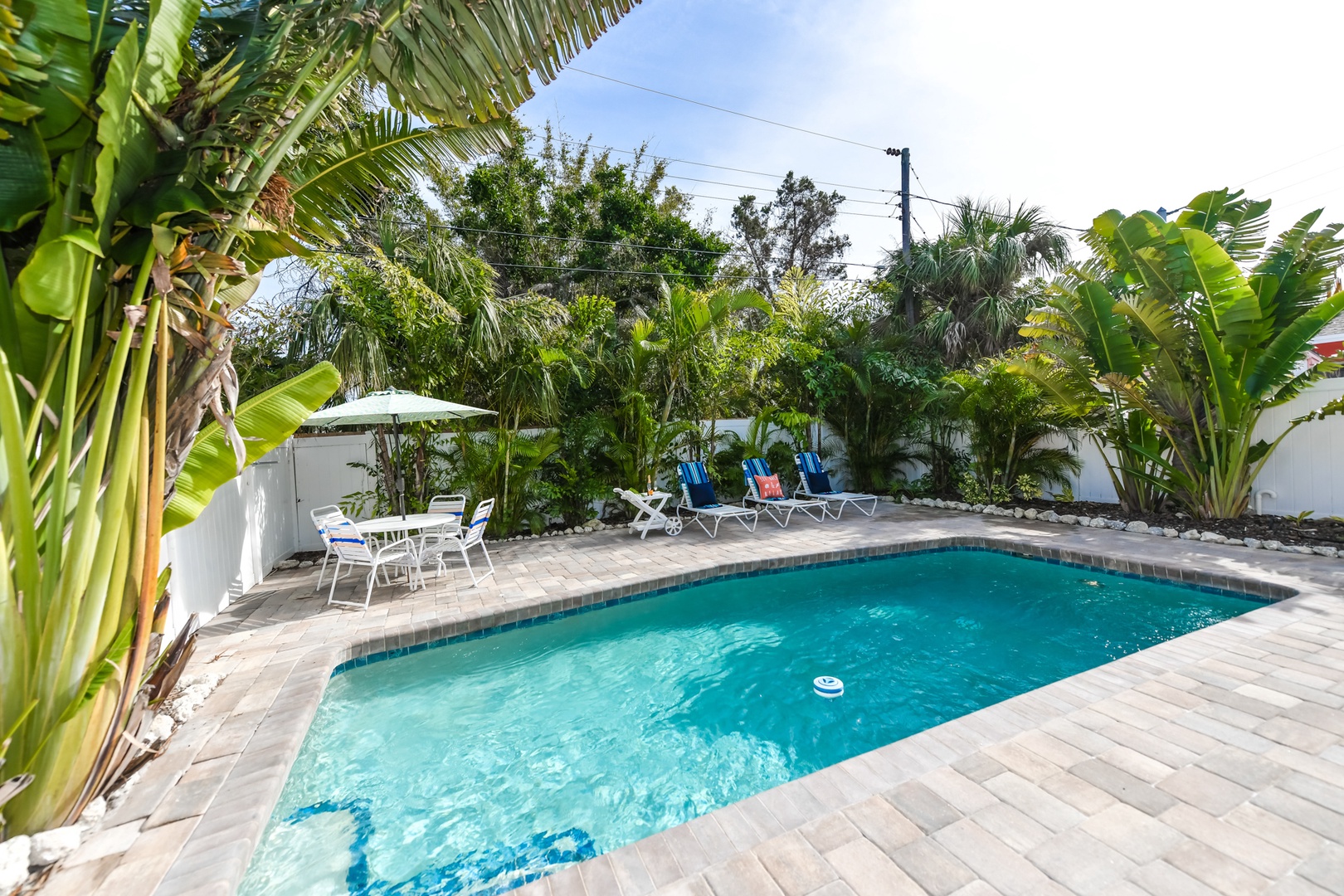 Pool Deck and Outdoor Dining