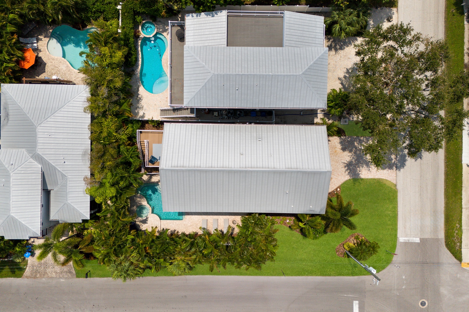 Rollin' with the Waves by Anna Maria Island Accommodations (1)