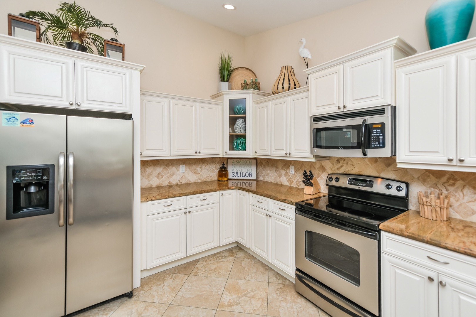 Fully Equipped Kitchen, West Unit