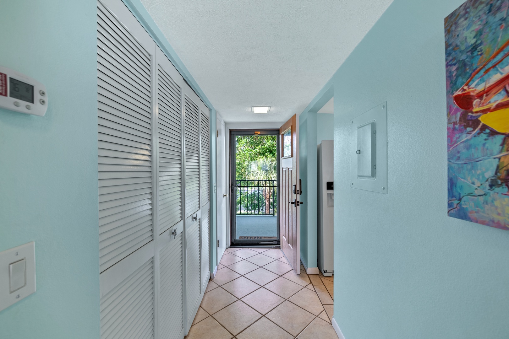 Closet with Washer and Dryer