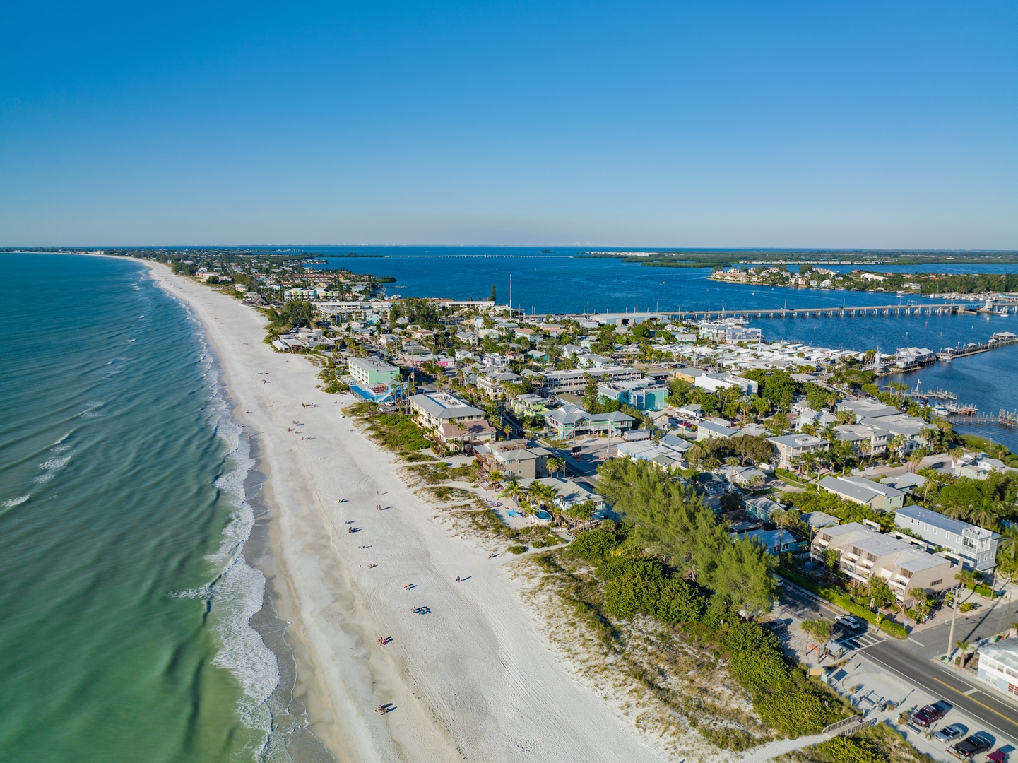 Sea Horse Beach House - AMI Locals