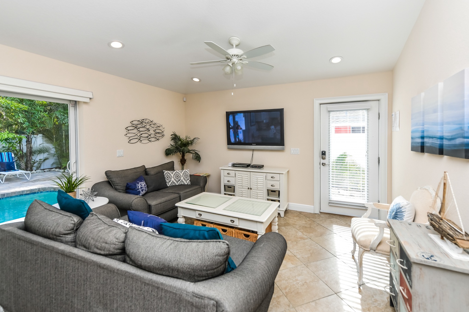 Cozy Living Room Seating