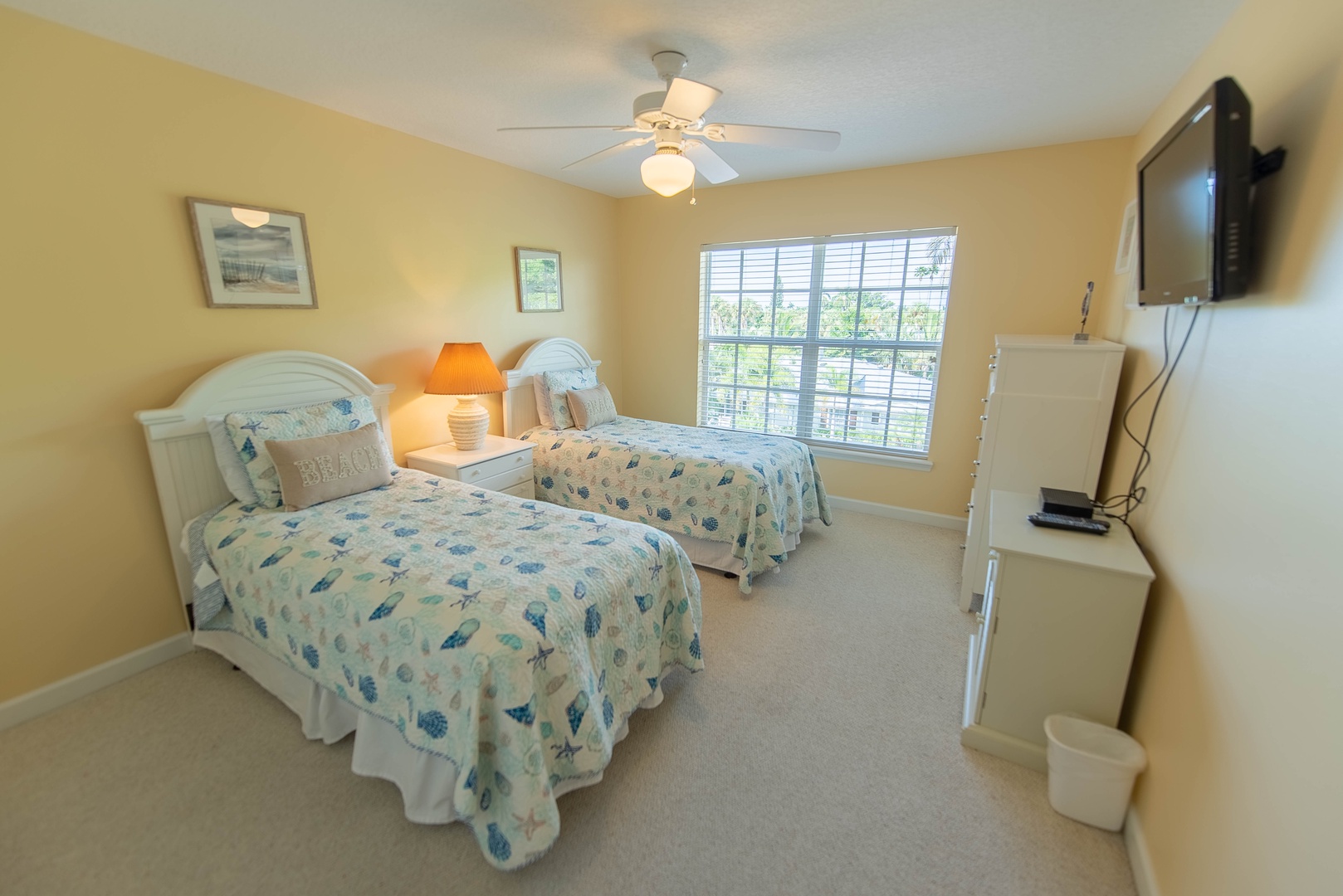 Bedroom with Two Twin Beds