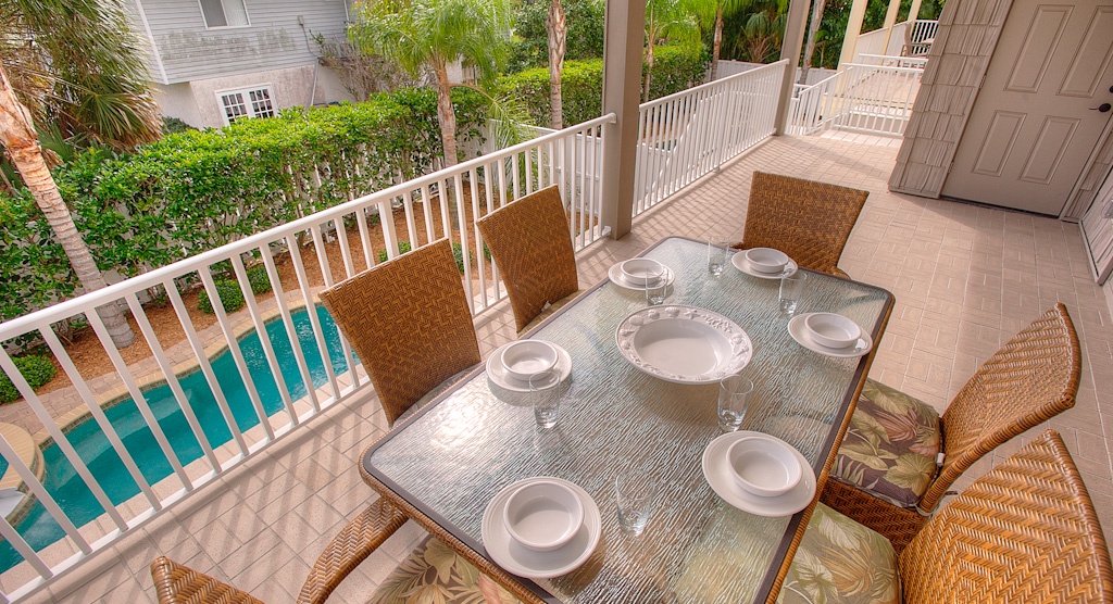 Outdoor Dining Area