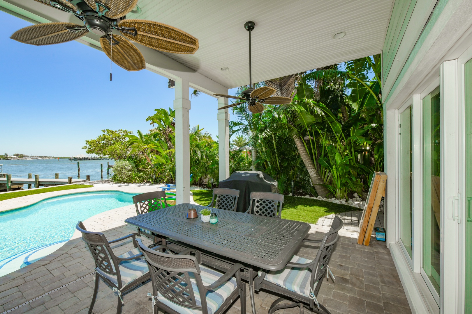 Outdoor Dining Area