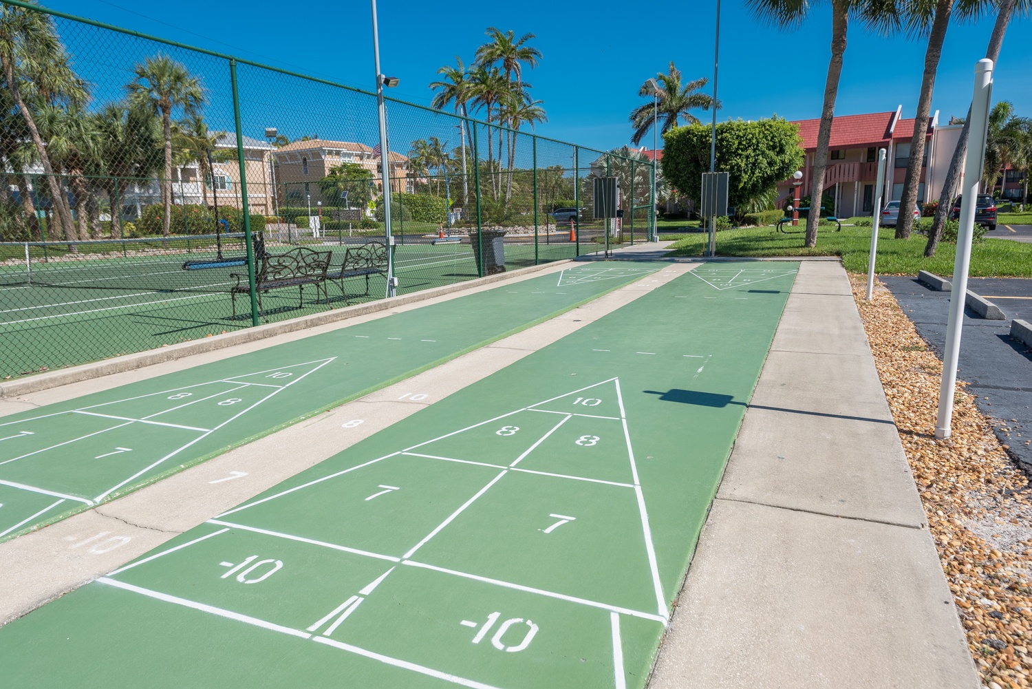 Shuffleboard for guest use