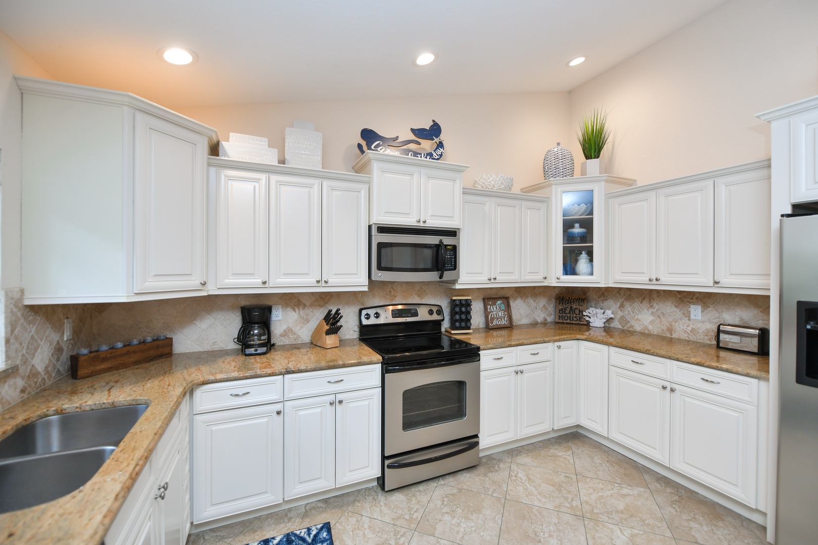 Fully Equipped Kitchen, East Unit