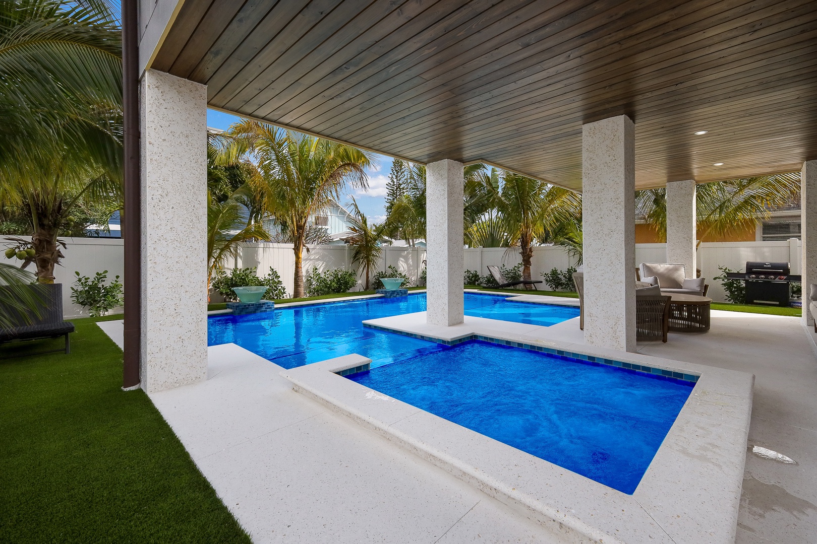Private Pool and Spa