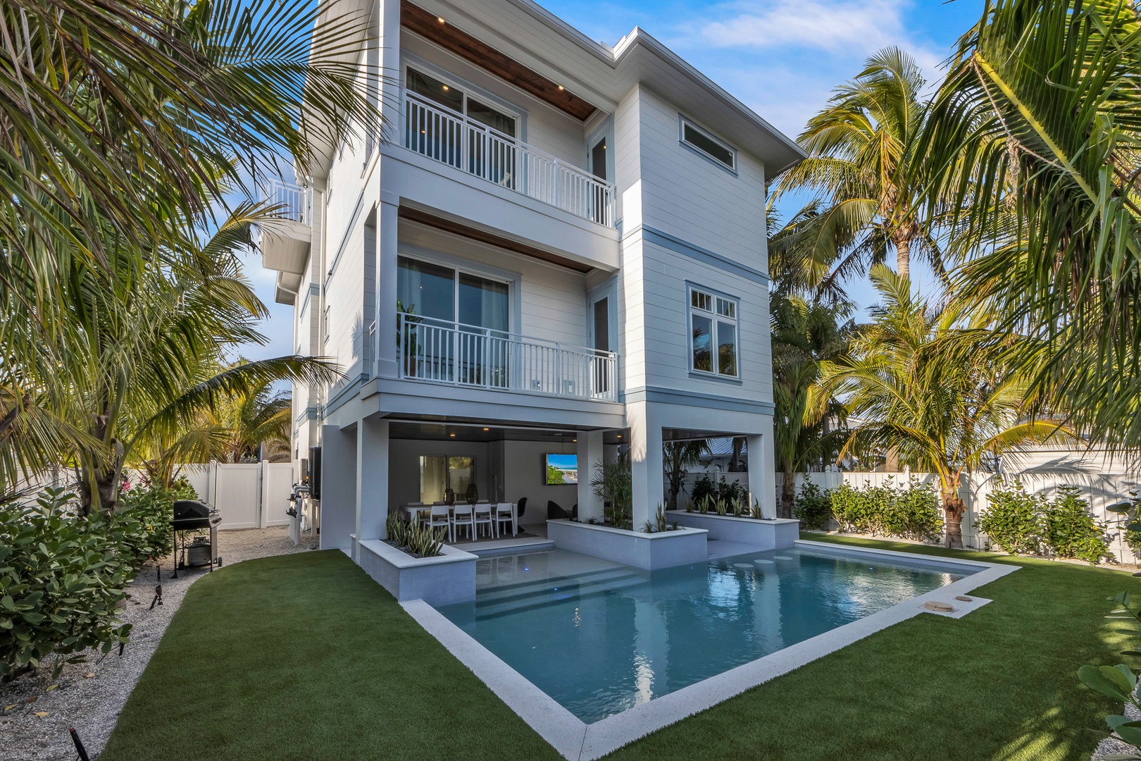 Private Pool and Spa