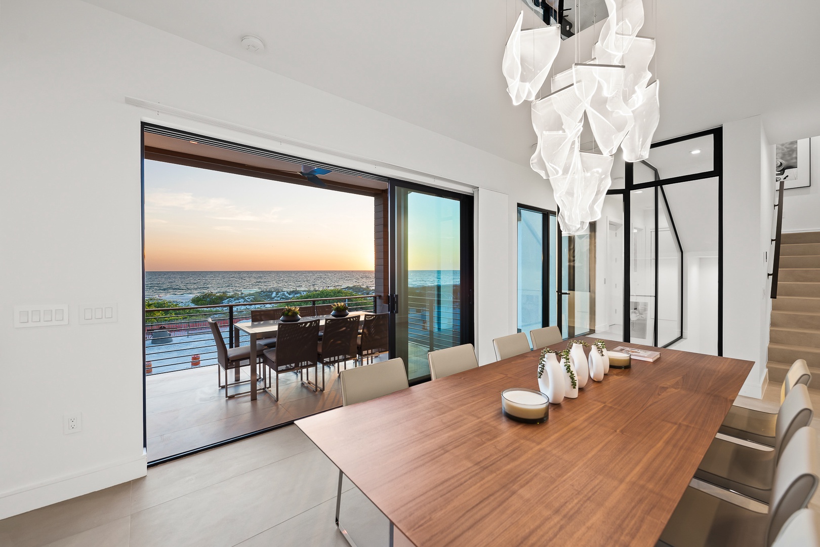 Dining Area - Gulf Views