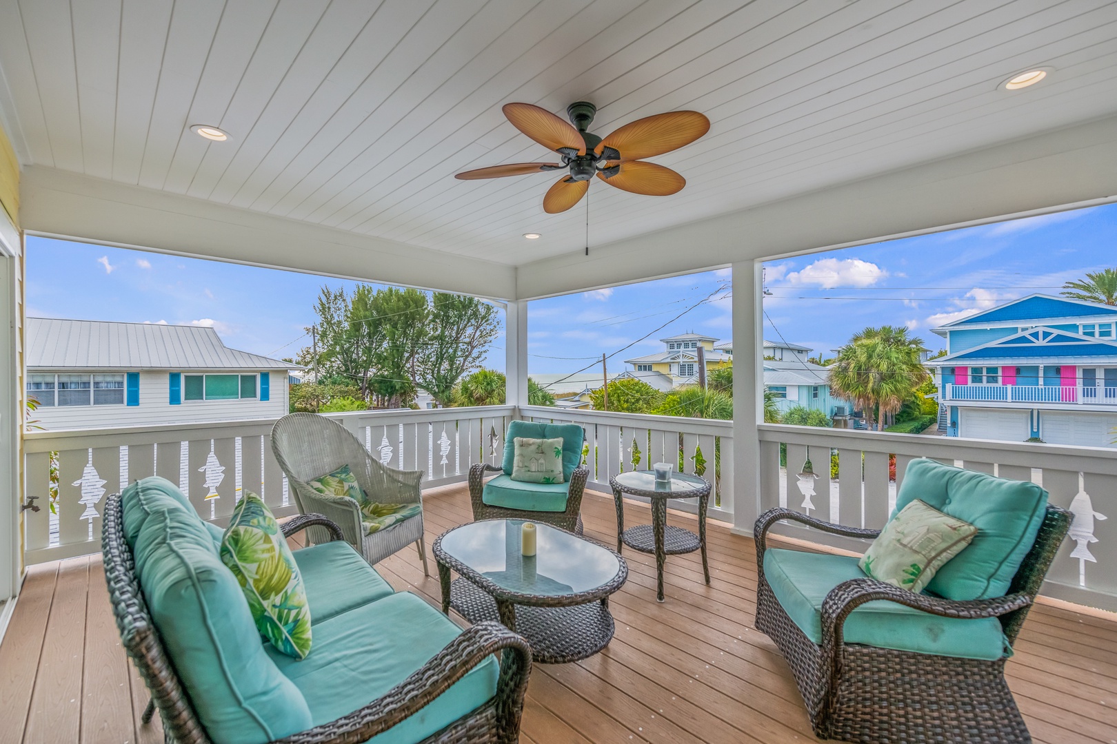 Outdoor Balcony - View Of Gulf Beaches