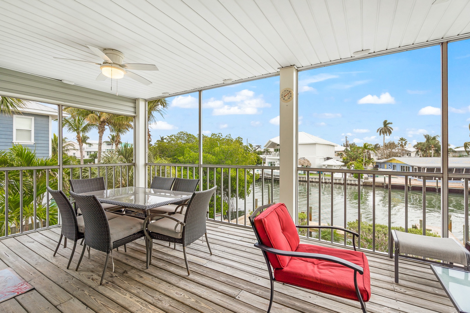 Screened Porch - Canal Views