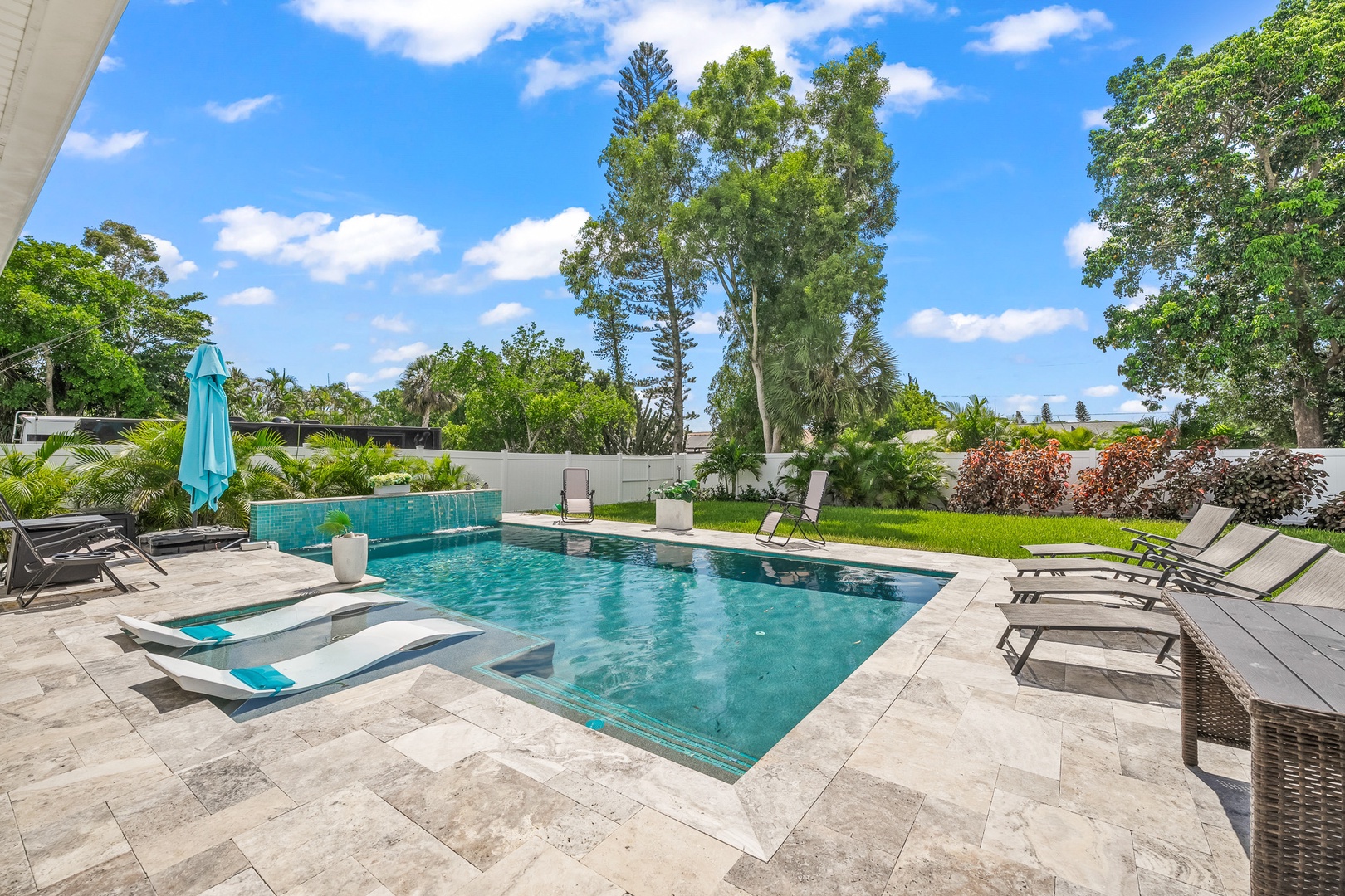 Private Pool with Sun Shelf