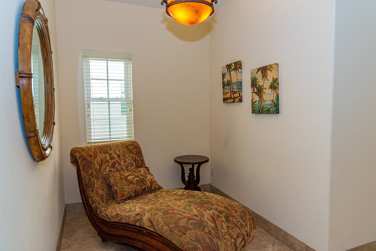 Private sitting area off main floor Master bedroom