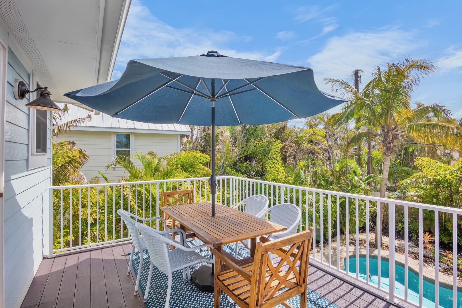 Balcony, Dining Area