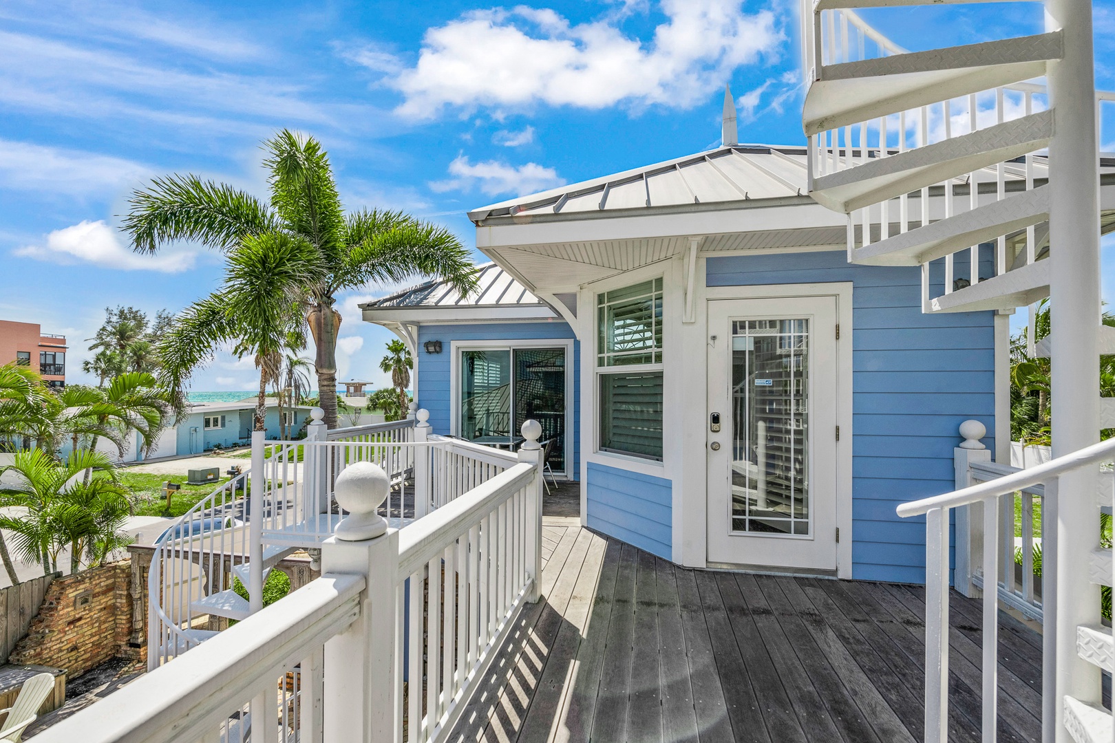 Breezeway to Third Bedroom