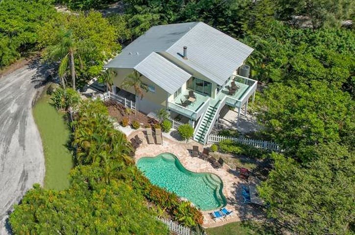 Hammock Dreams by Anna Maria Island Accommodations, Aerial View