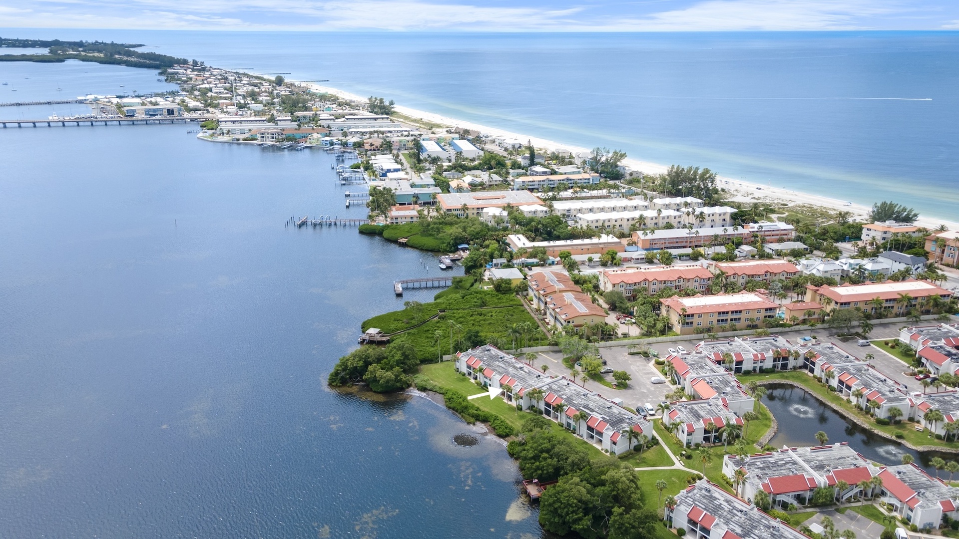 Dolphin Baycation at Runaway Bay by Anna Maria Vacations