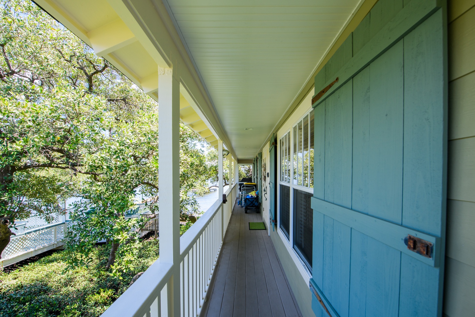 Water's Edge Cottage