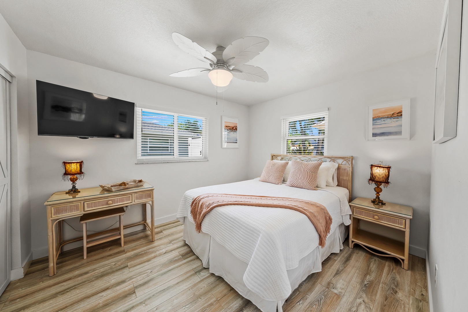 2nd Guest Bedroom with Smart TV