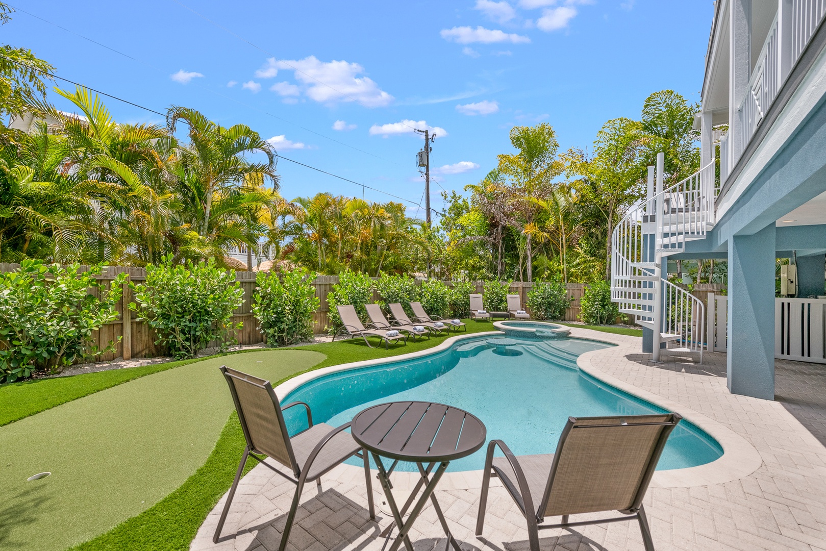 Poolside Seating