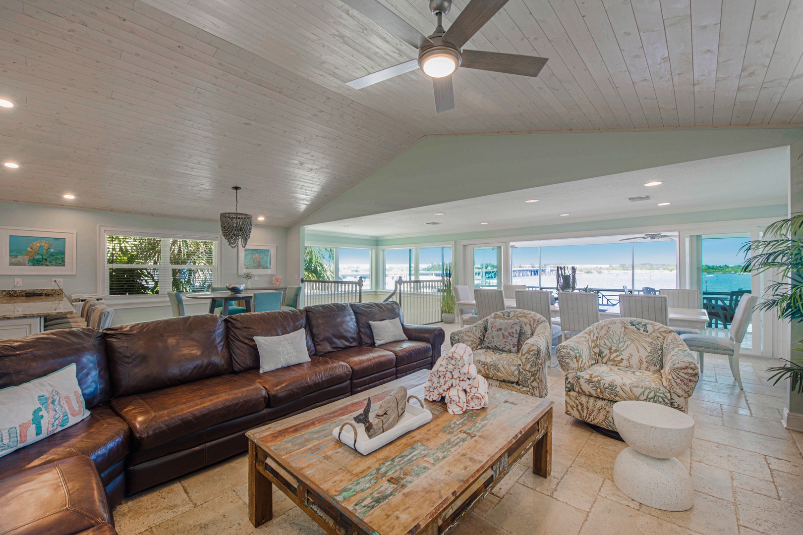 Upstairs Living Area