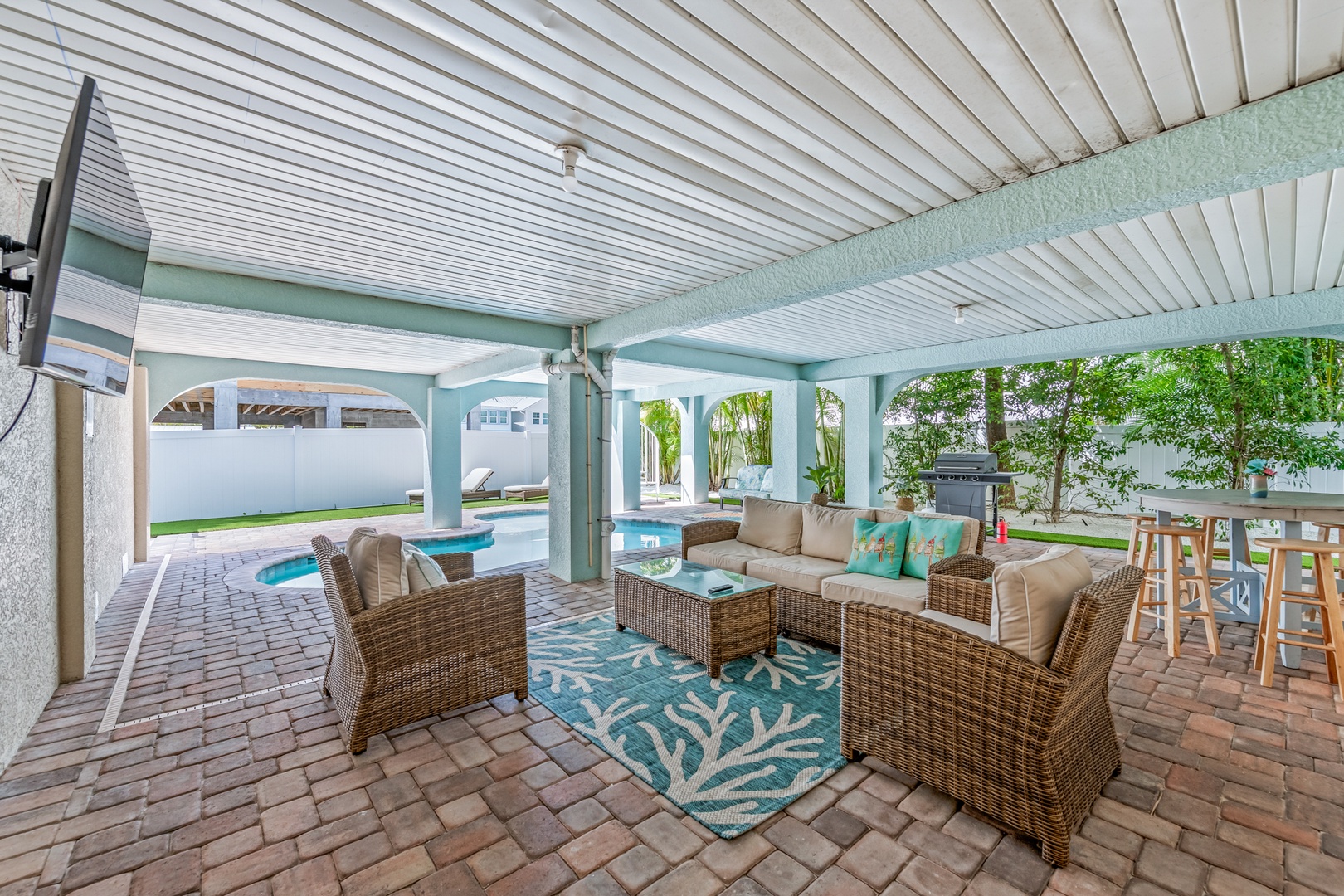 Covered Lanai and Outdoor Living Area