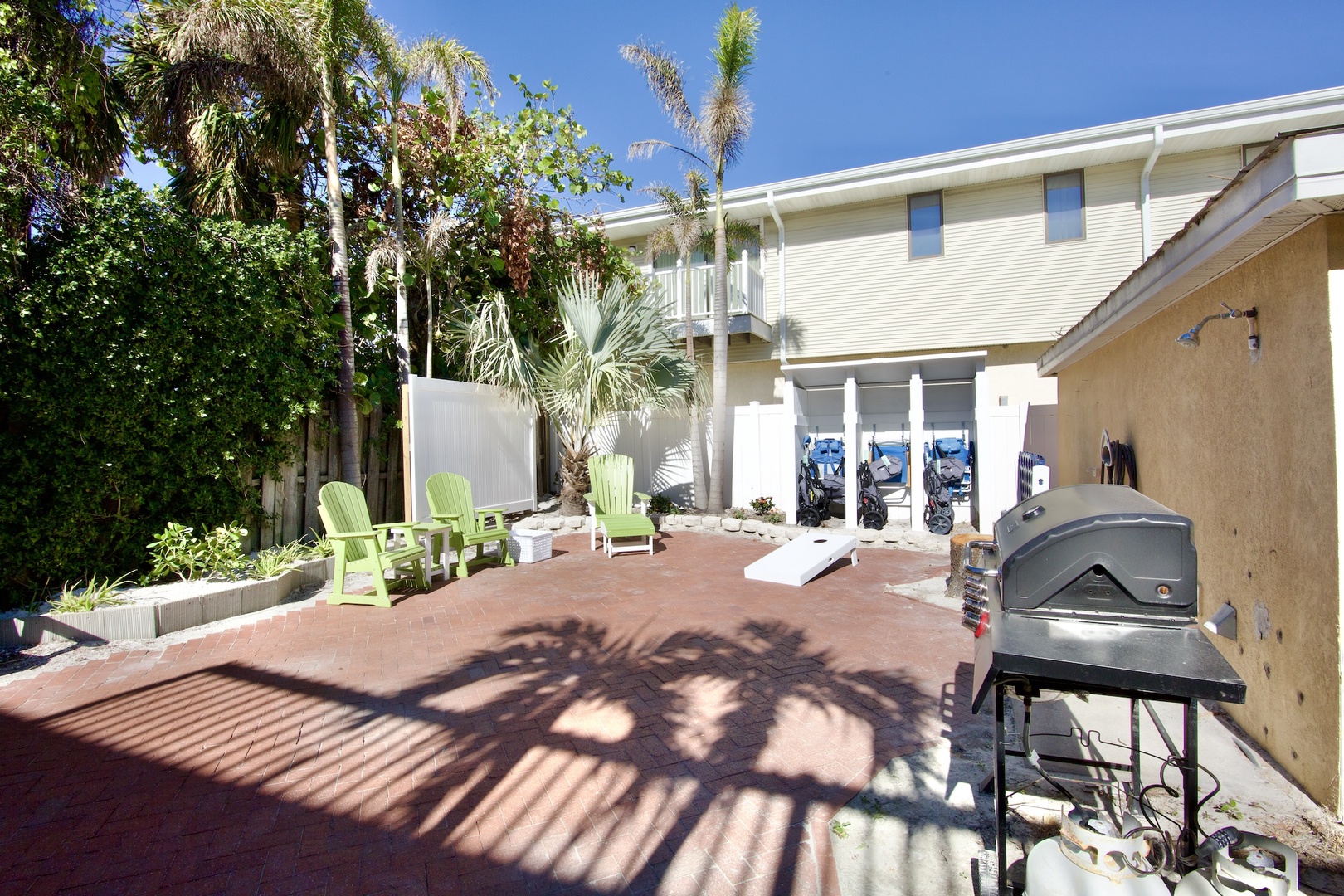 Back Patio, Outdoor Grill