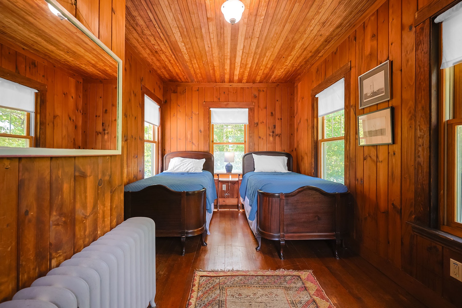 Second Twin Bed room with 2 twin beds