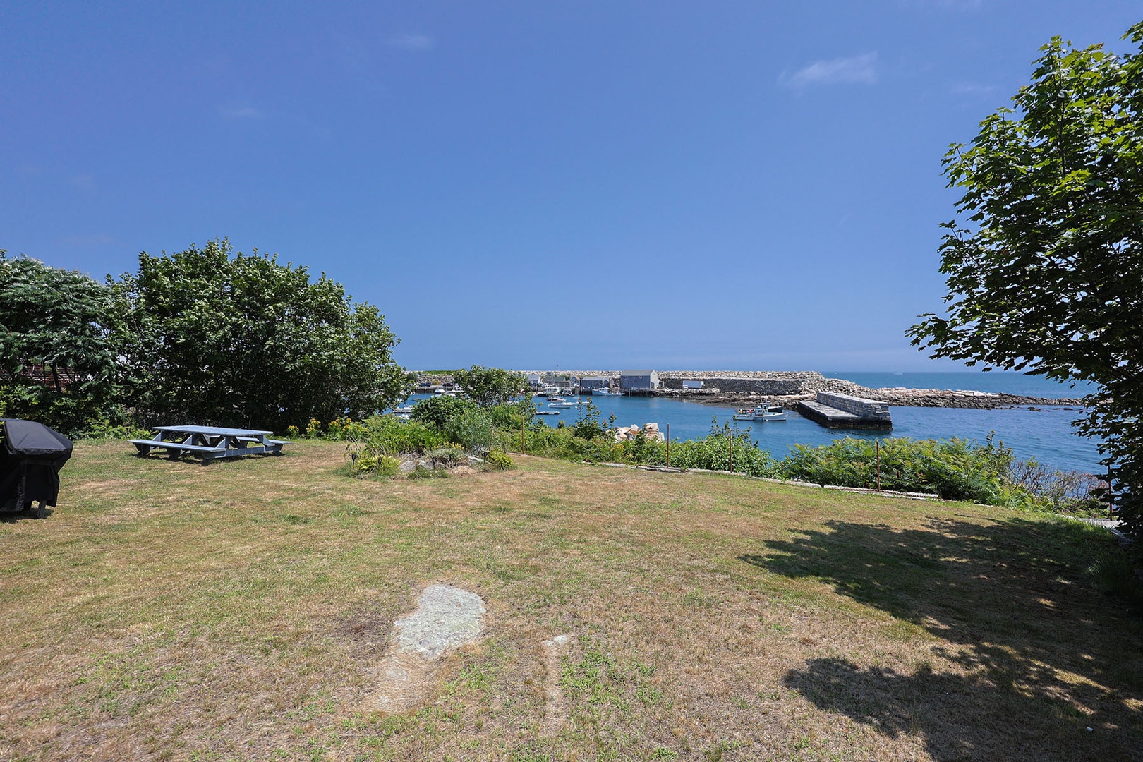 Yard overlooking the waters.