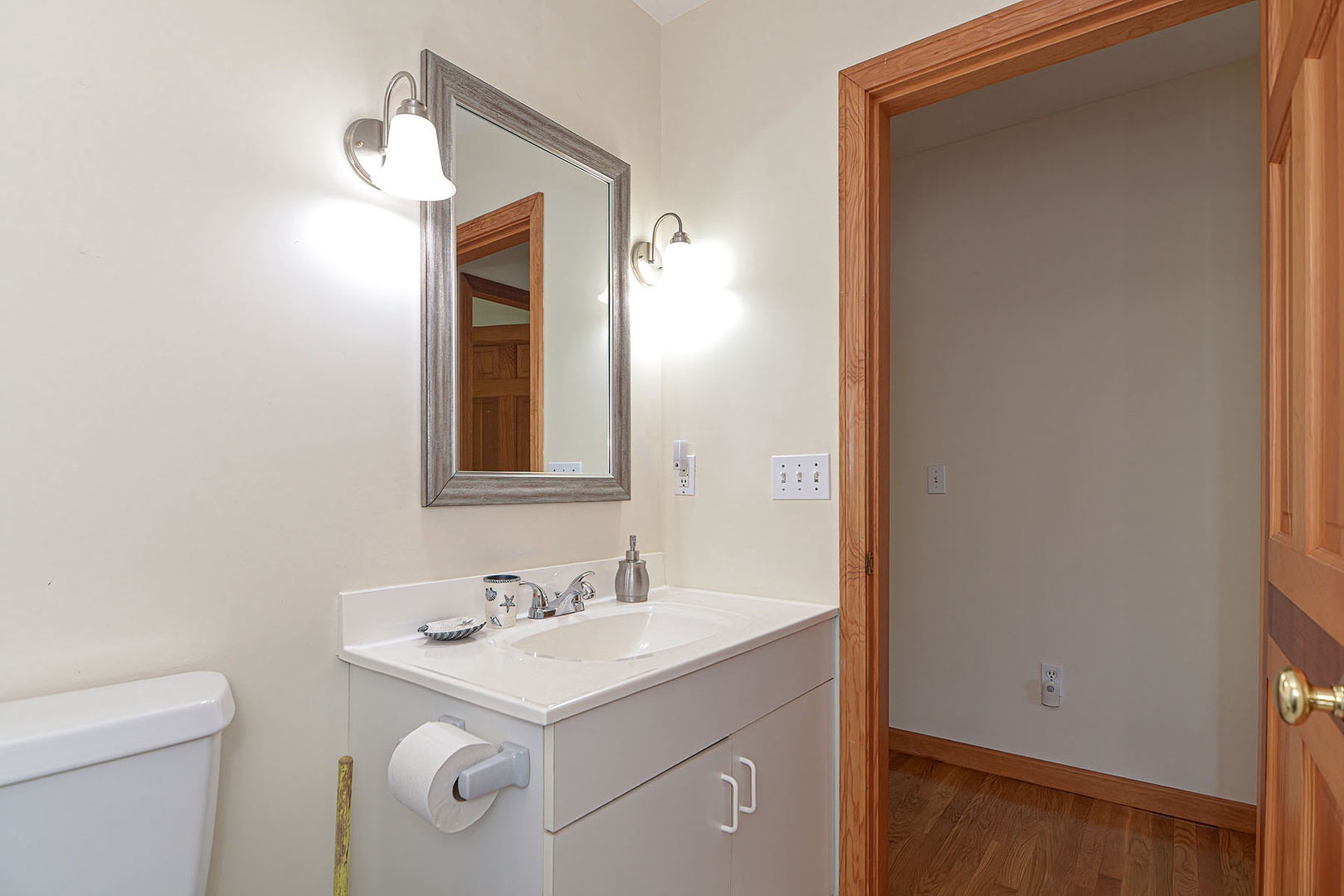 Mirror in the wall.