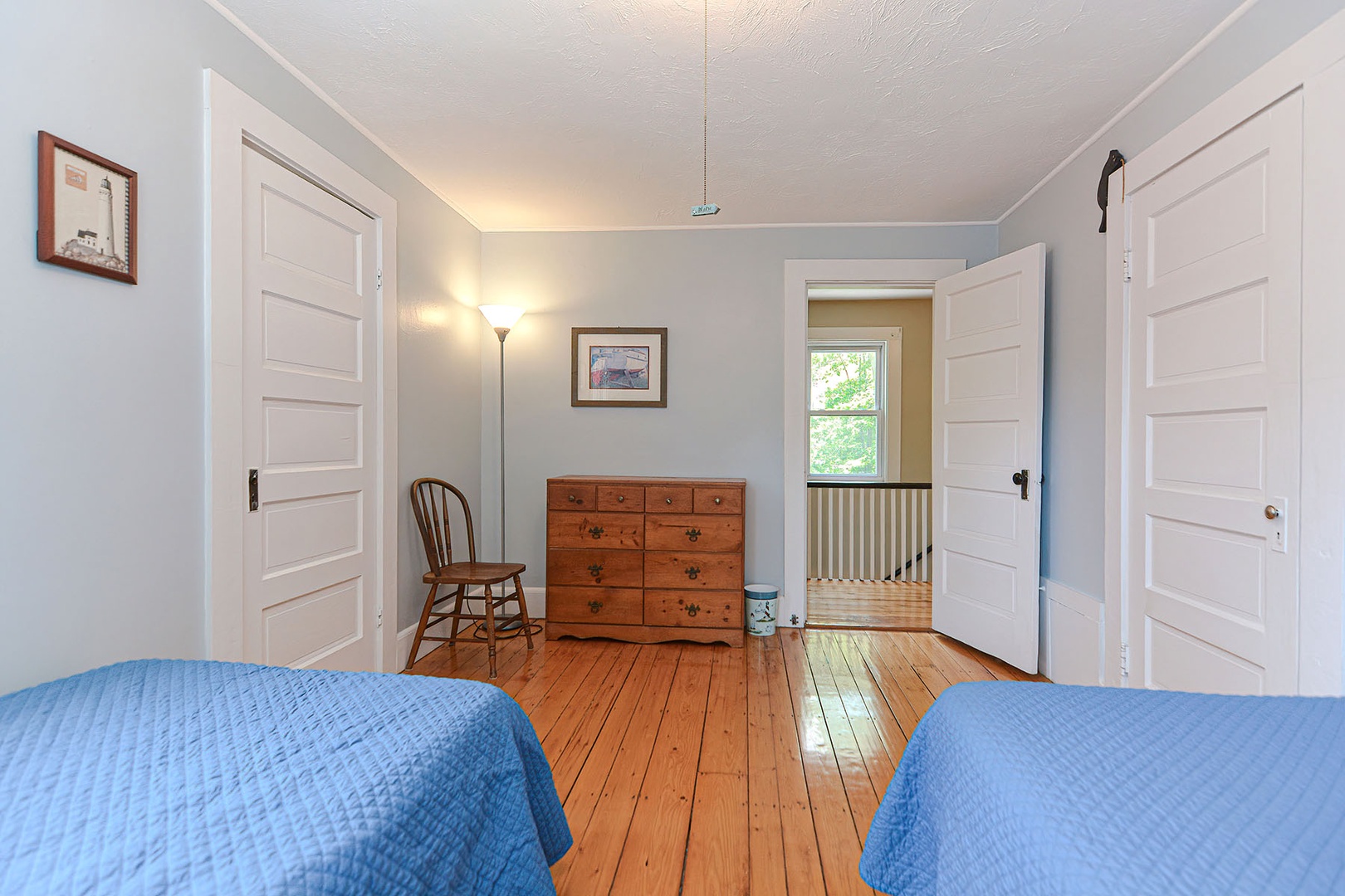 Bedroom 3 with two Twin beds.