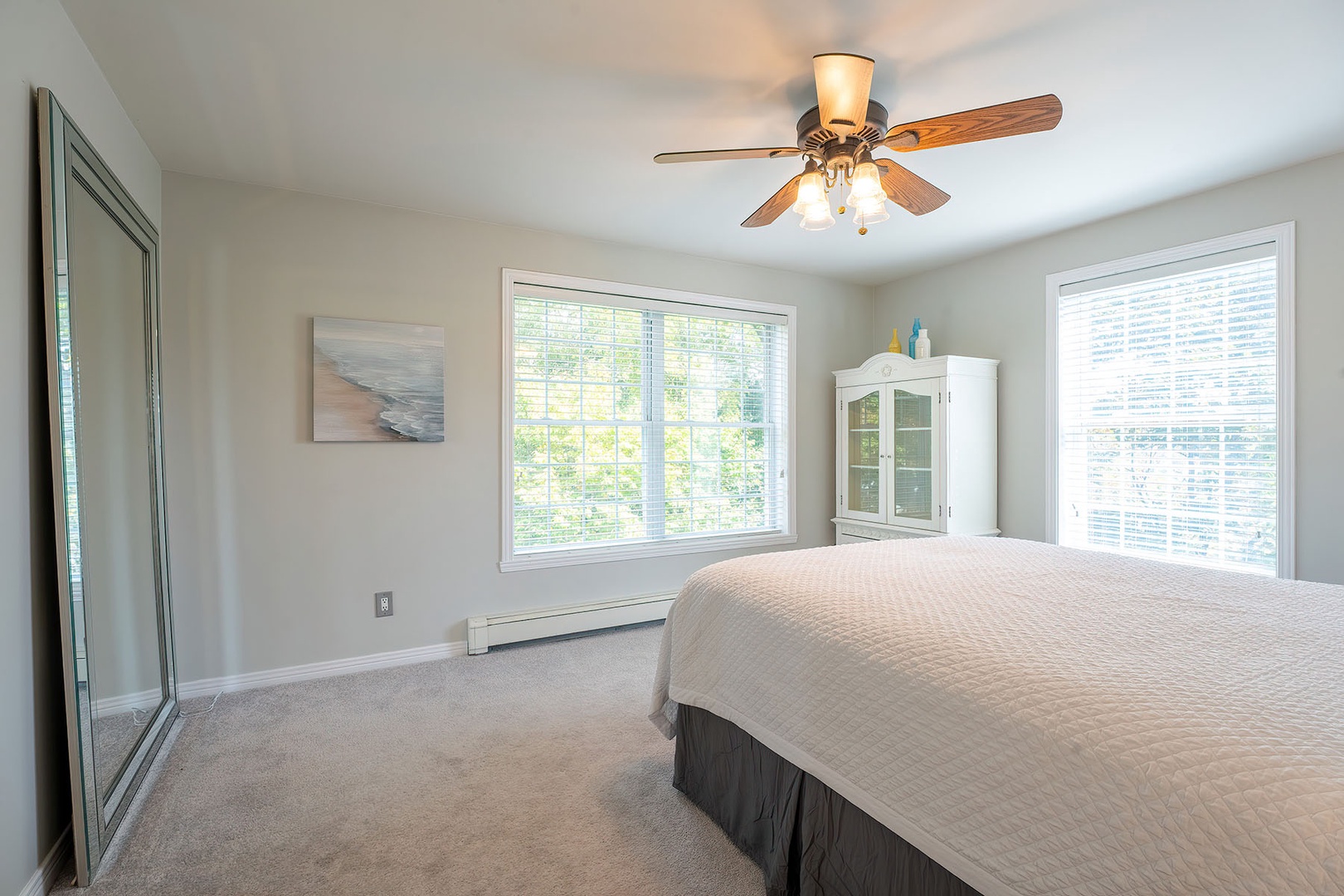 Second floor queen bedroom #1