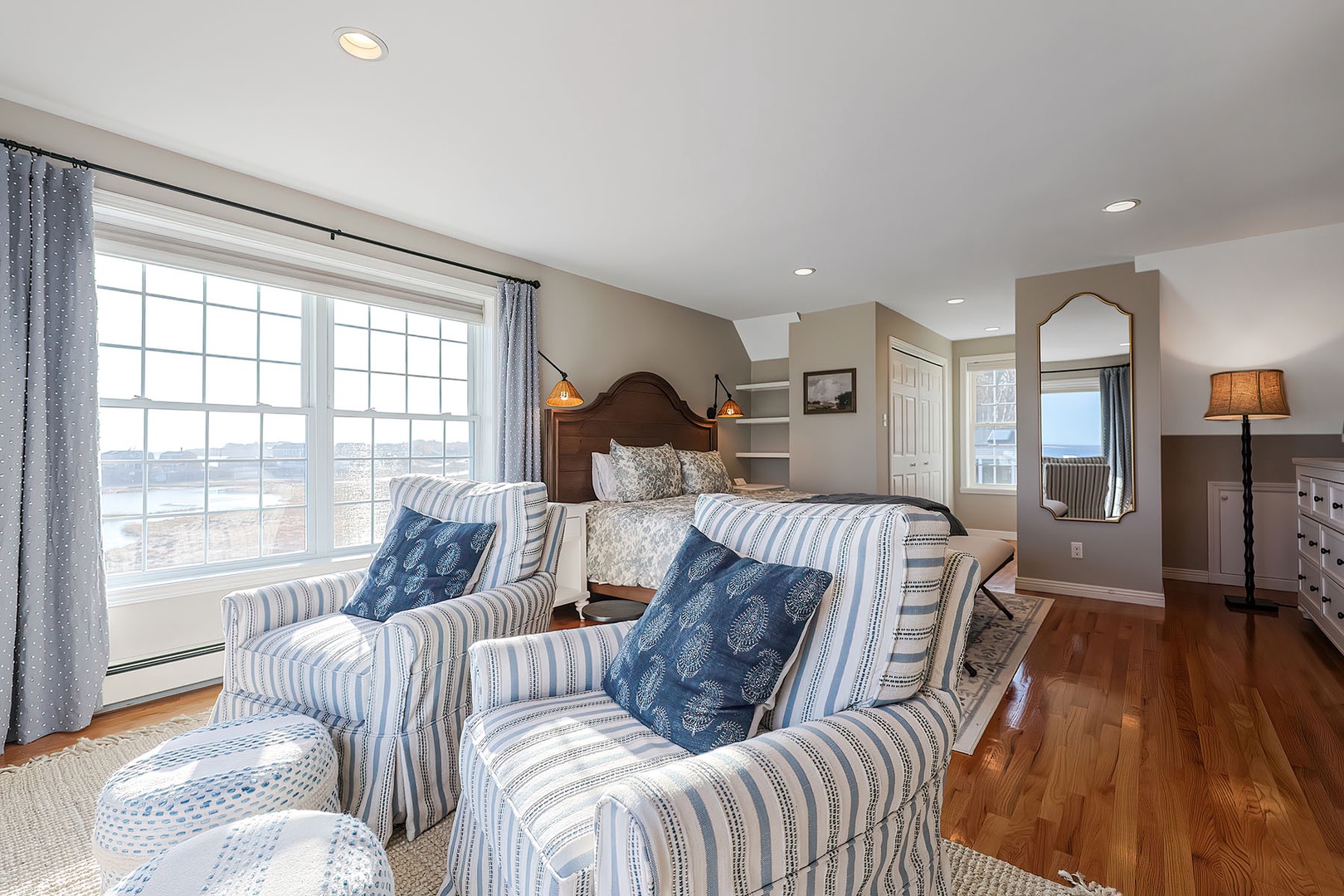 Primary King bedroom sitting area.