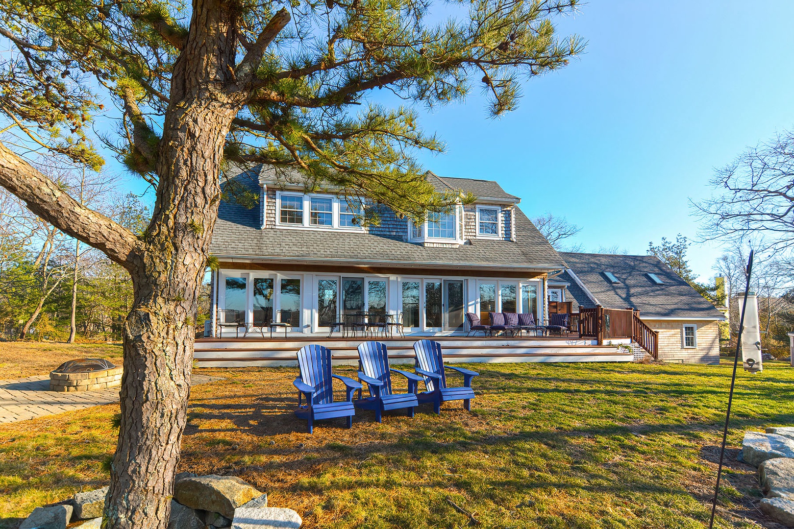 Feel the breeze while enjoying the ocean views.
