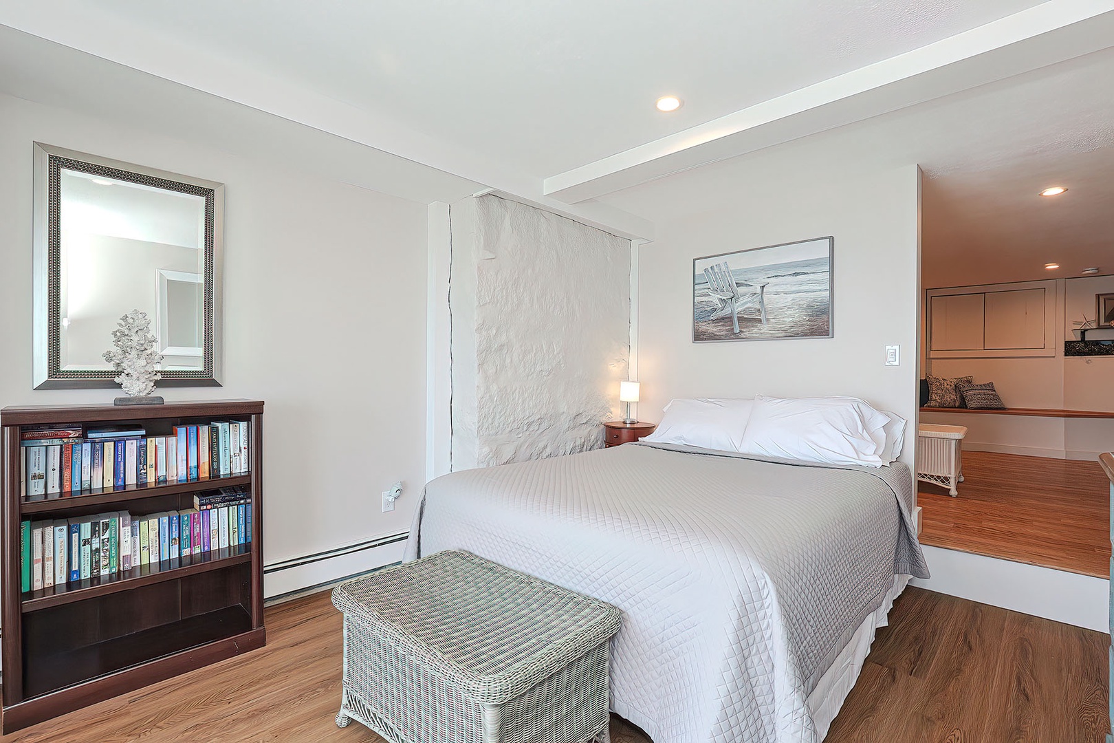 Bedroom 4: Queen bed in the lower garden level.