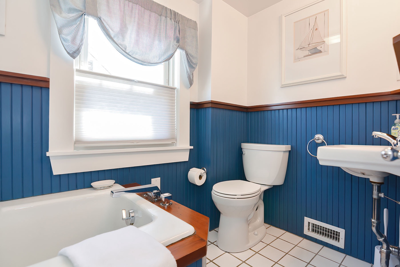 Another view of the second floor bathroom
