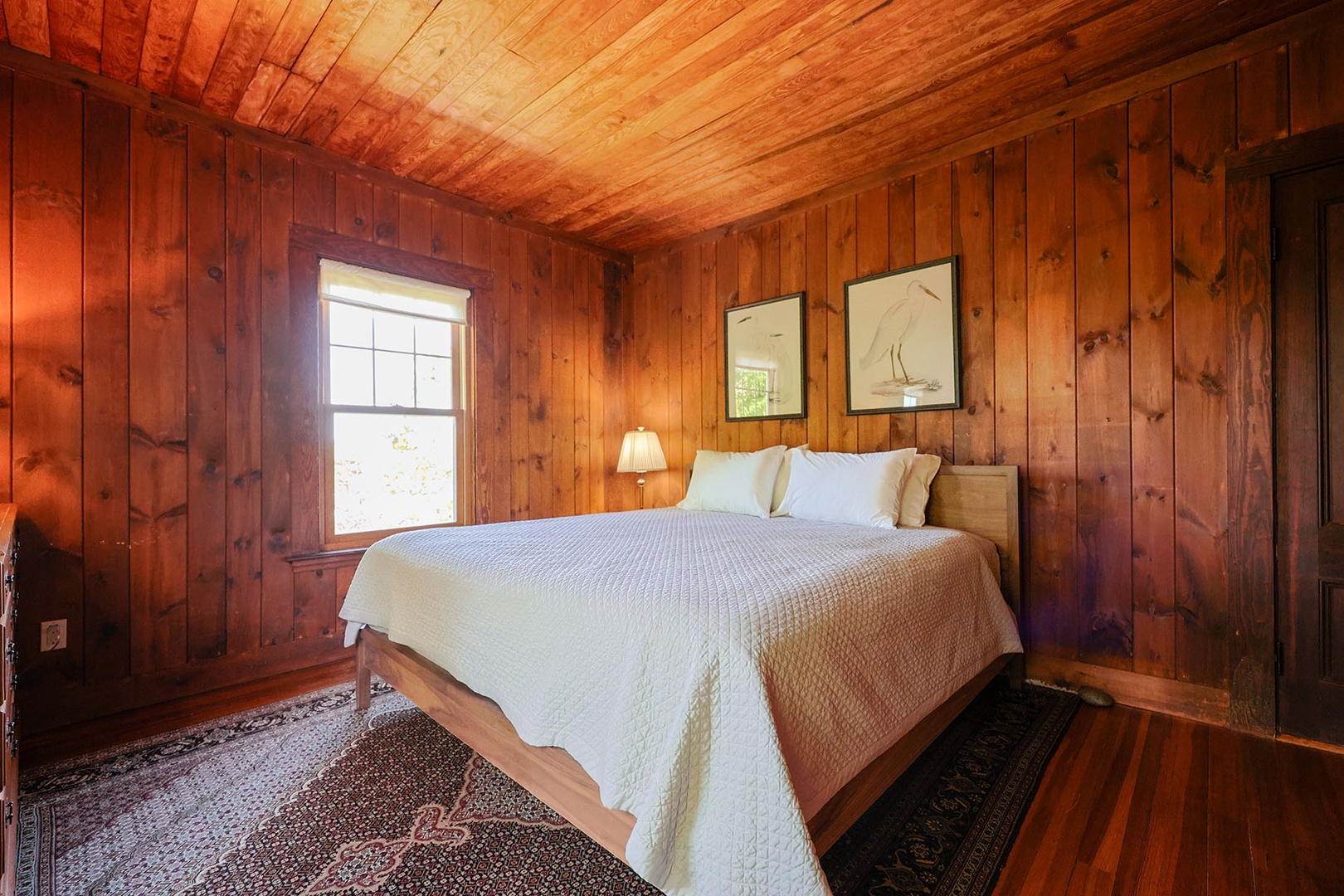 Queen Bedroom