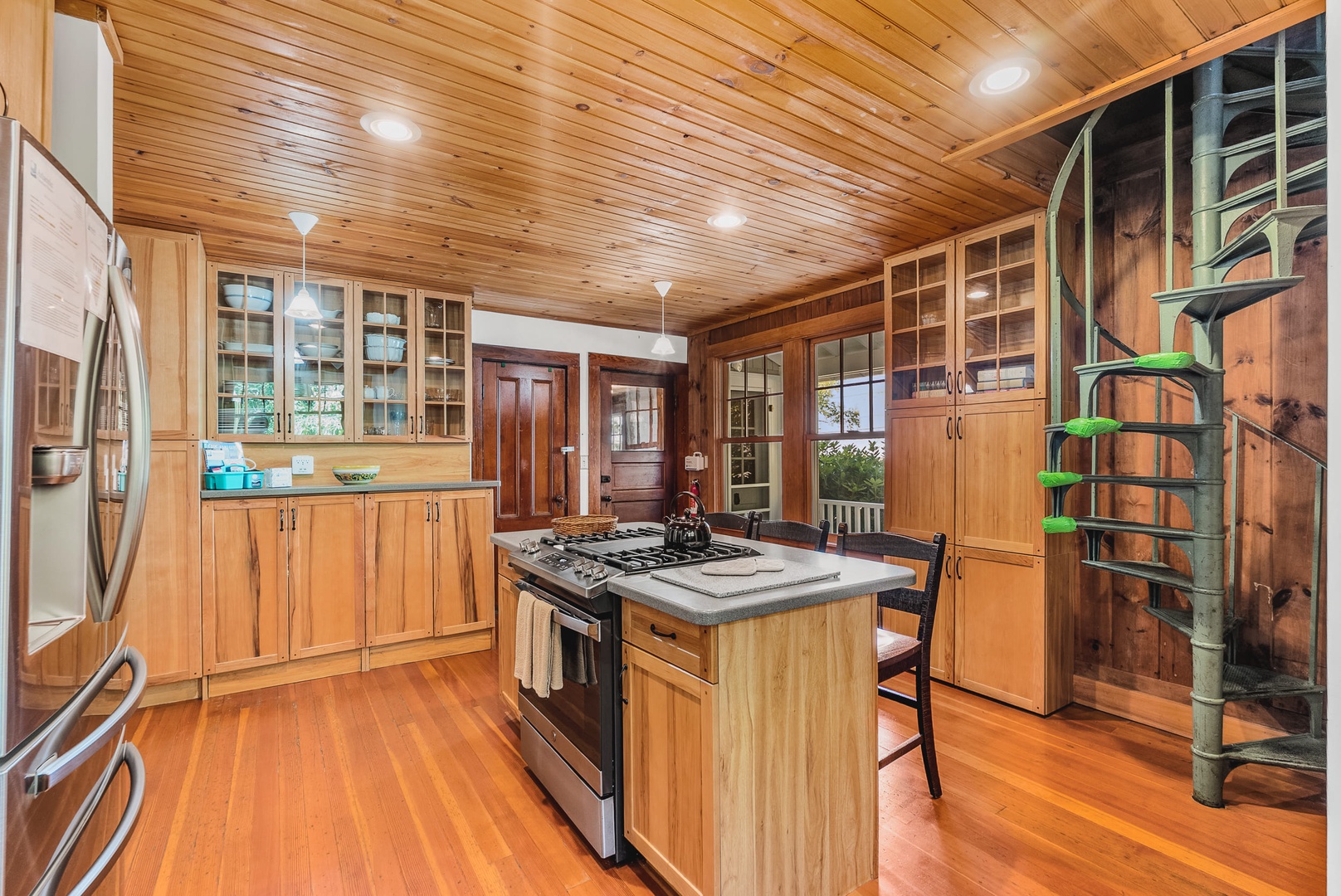 Fully equipped and spacious kitchen